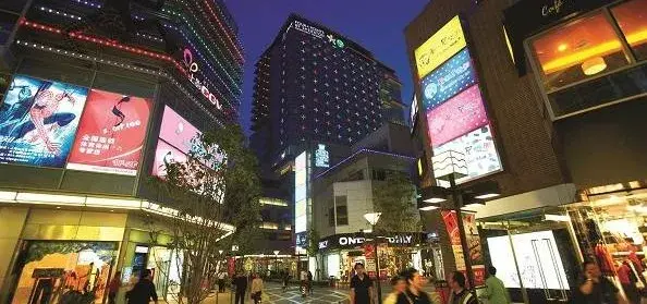 走訪10多位廣告公司用戶，才一些這份外墻鏤空燈箱制造裝置指南13