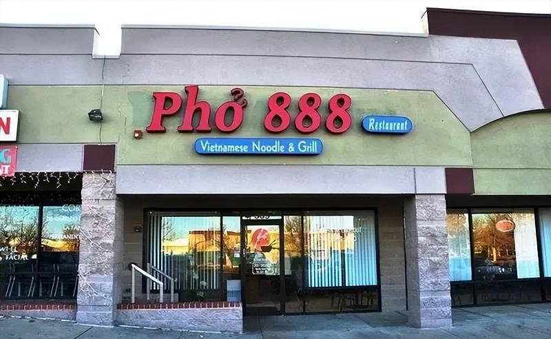 越南河粉店的標識都會有個吉祥數(shù)字5